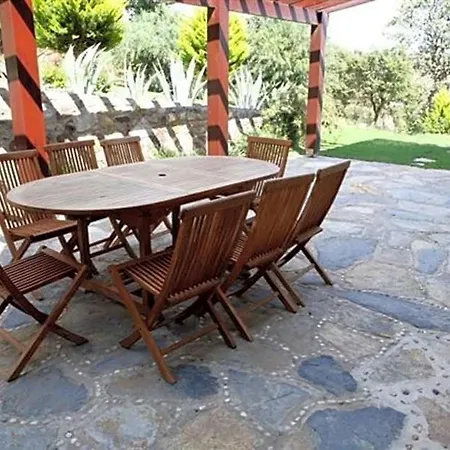 Villa Sleeps 8 Air Con